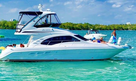 Yate Alquiler Cartagena 42FT | 14 Personas