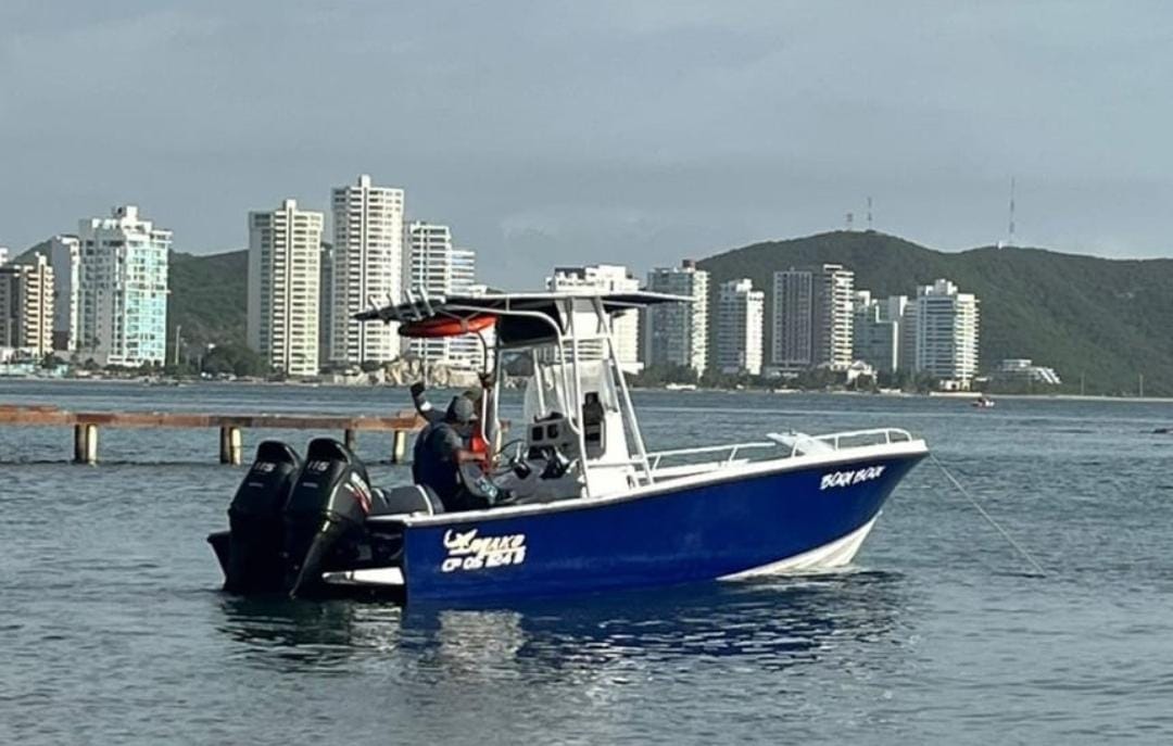 Lancha Alquiler Santa Marta - 11 Personas