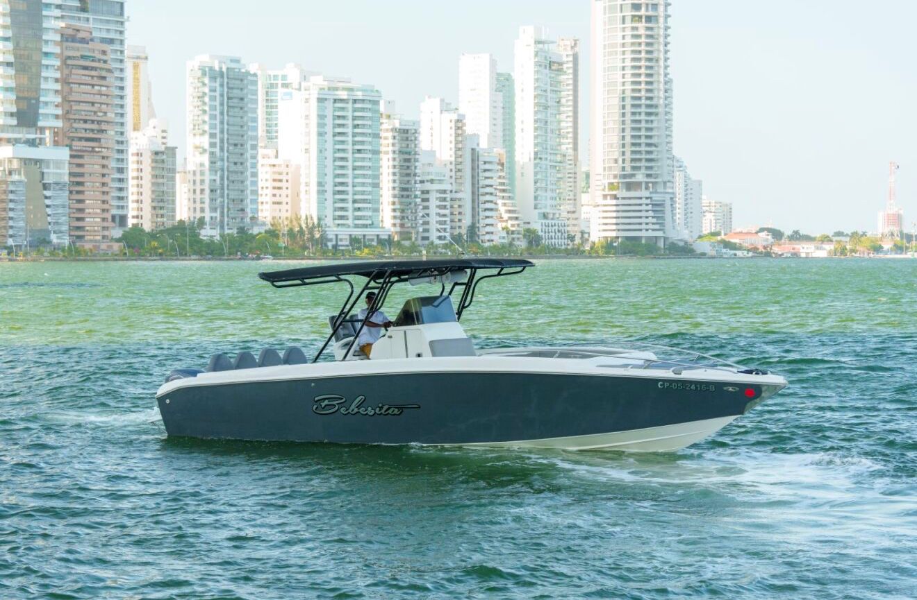 Boat Rental Cartagena 34FT | 15 People
