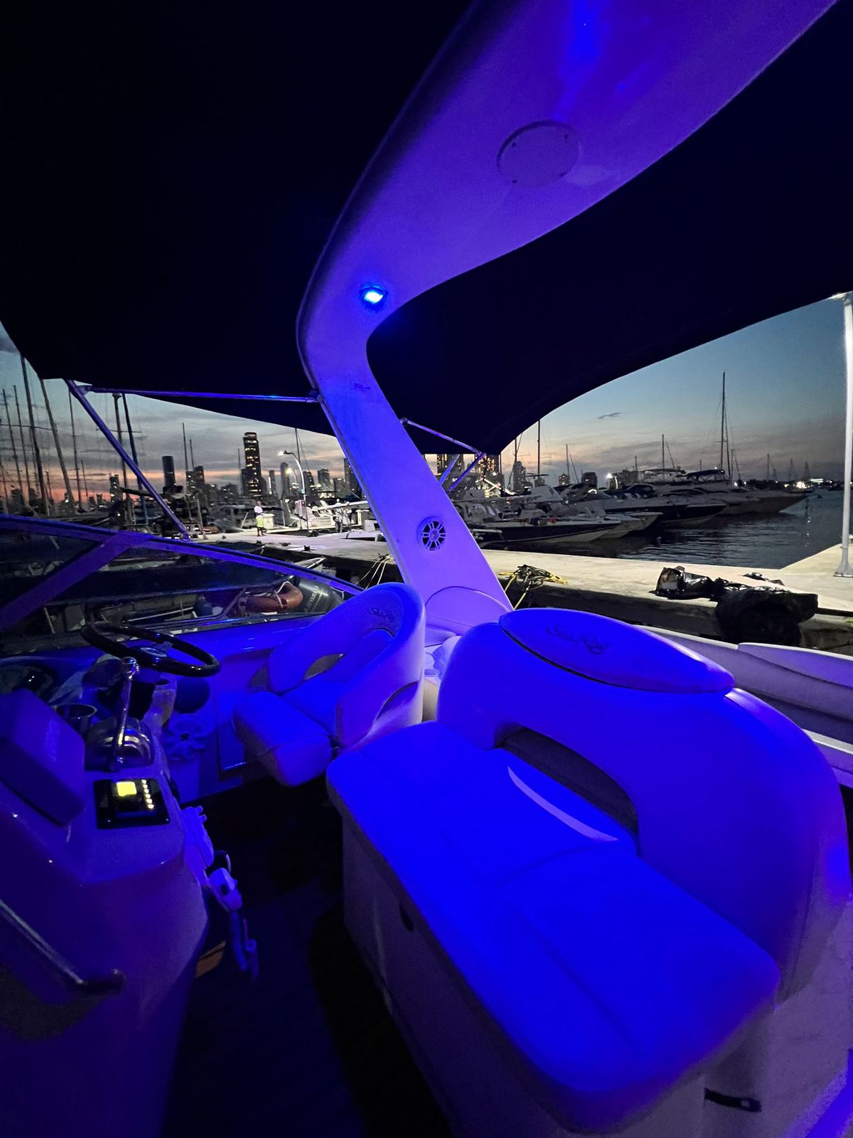 Yate Alquiler Cartagena 34 FT | 10 Personas