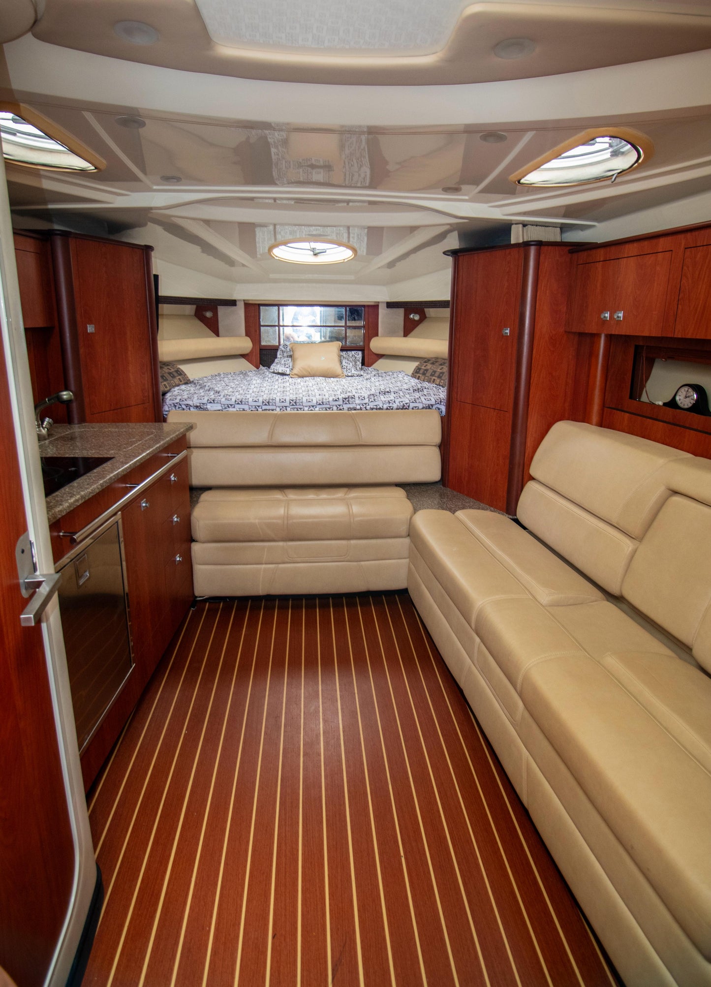 Yate Alquiler Cartagena 38 FT | 10 Personas