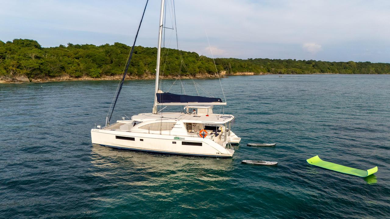 Tour Bahía Atardecer Catamarán Compartido - 2 Horas Barra Libre
