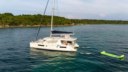 Tour Bahía Atardecer Catamarán Compartido - 2 Horas Barra Libre