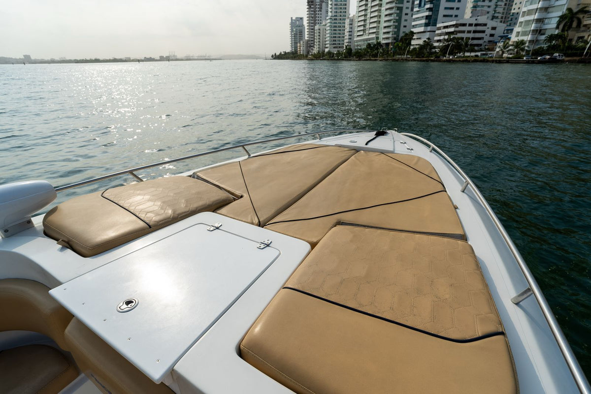 Lancha Alquiler Cartagena 38FT | 17 Personas