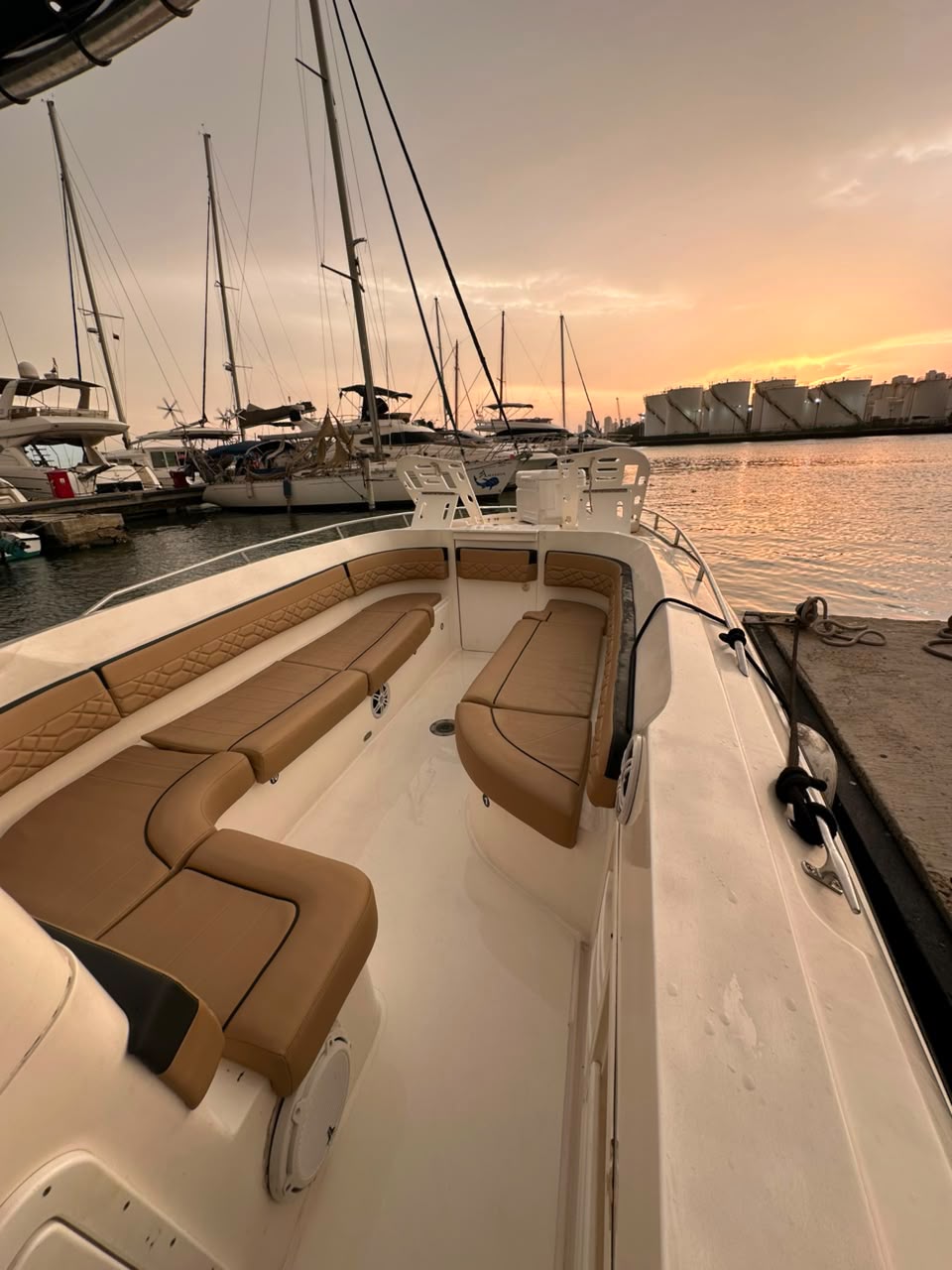 Lancha Alquiler Cartagena 42FT | 23 Personas
