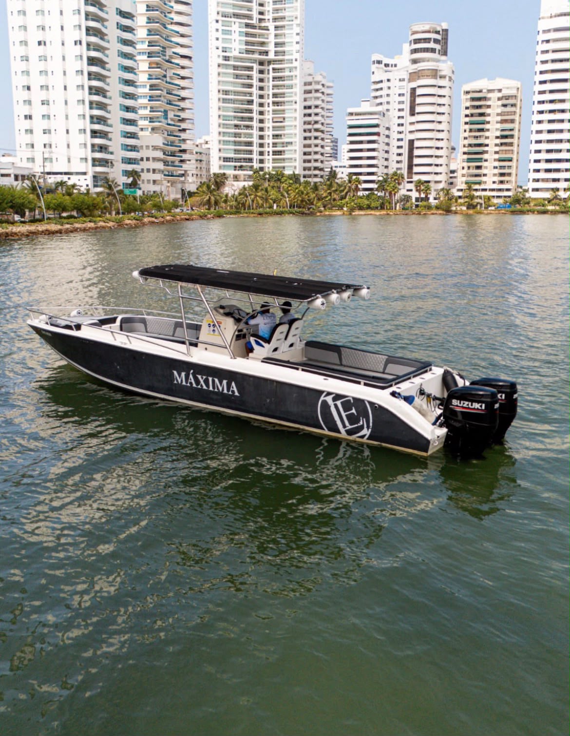 Lancha Alquiler Cartagena 40FT | 18 Personas