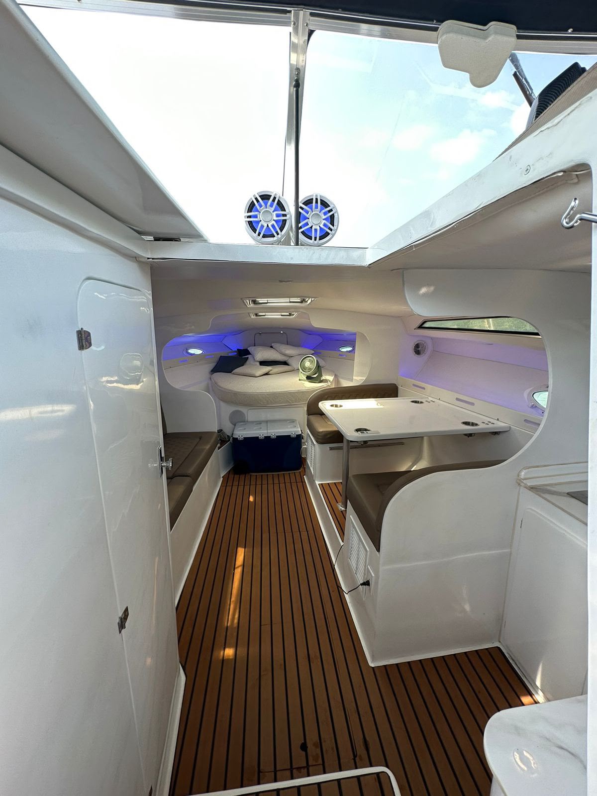 Mini Yate Alquiler Cartagena 38FT | 10 Personas