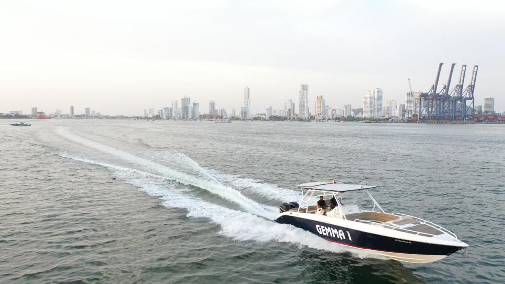 Lancha Alquiler Cartagena 38FT | 18 Personas