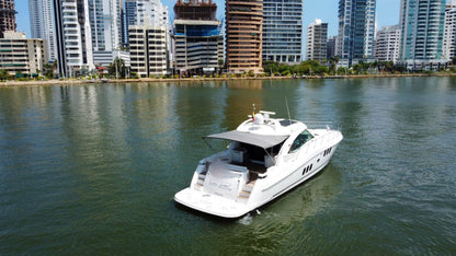 Yate Alquiler Cartagena 62FT | 16 Personas