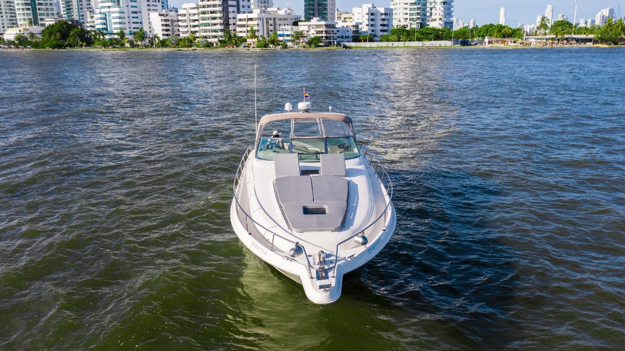 Yate Alquiler Cartagena 46FT | 14 Personas