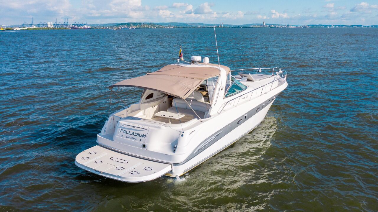 Yate Alquiler Cartagena 46FT | 14 Personas