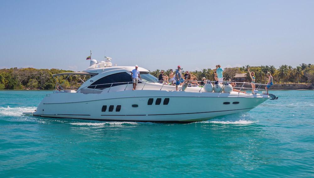 Yate Alquiler Cartagena 60FT | 16 Personas