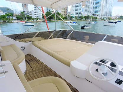 Yate Alquiler Cartagena 74FT | 20 Personas