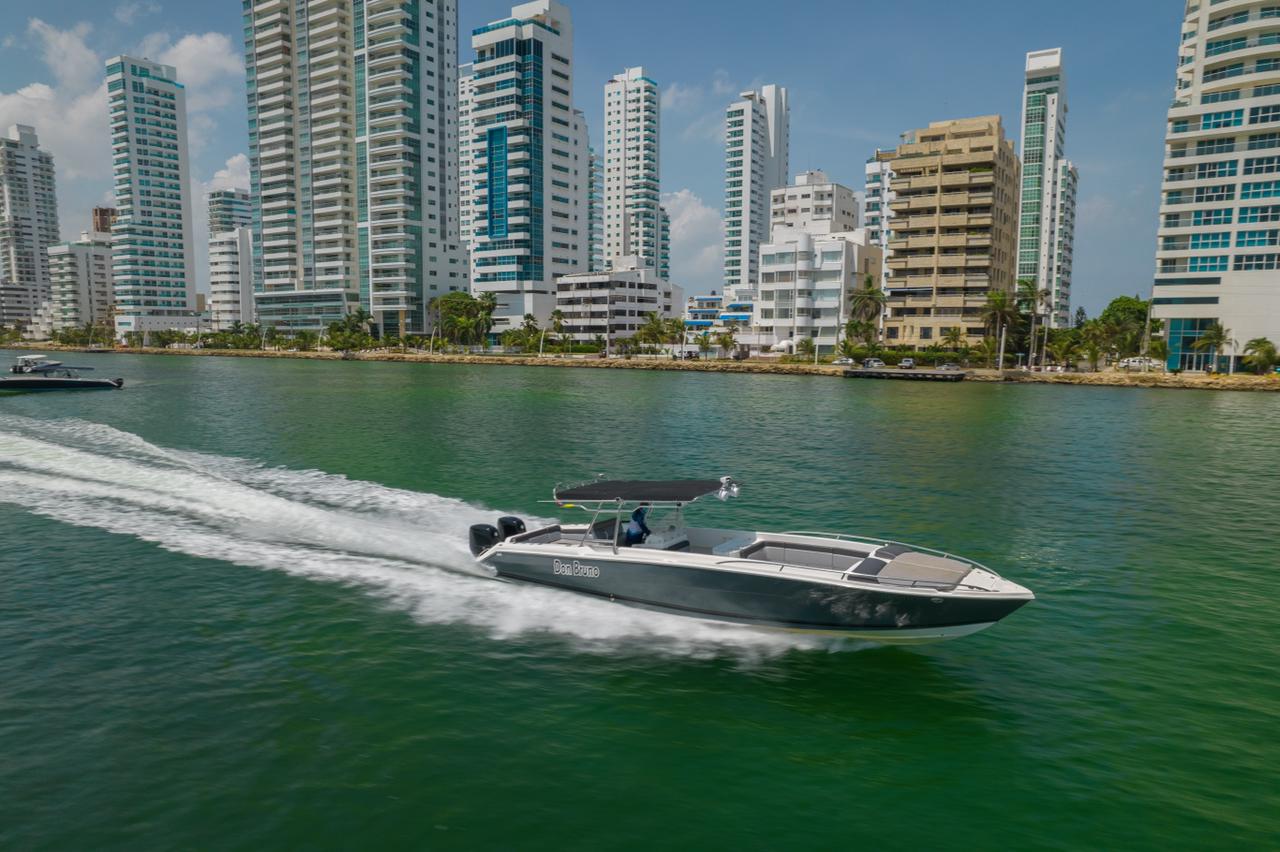 Lancha Alquiler Cartagena 42FT | 22 Personas